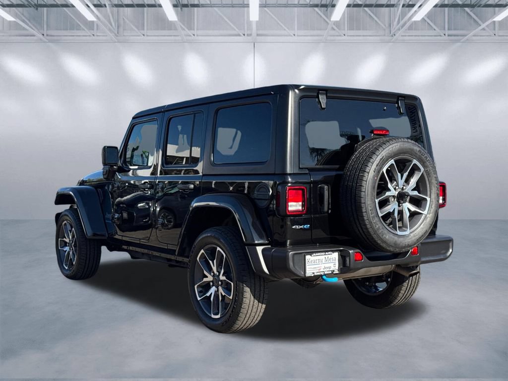 Certified 2024 Jeep Wrangler Unlimited AWD/4WD image 4