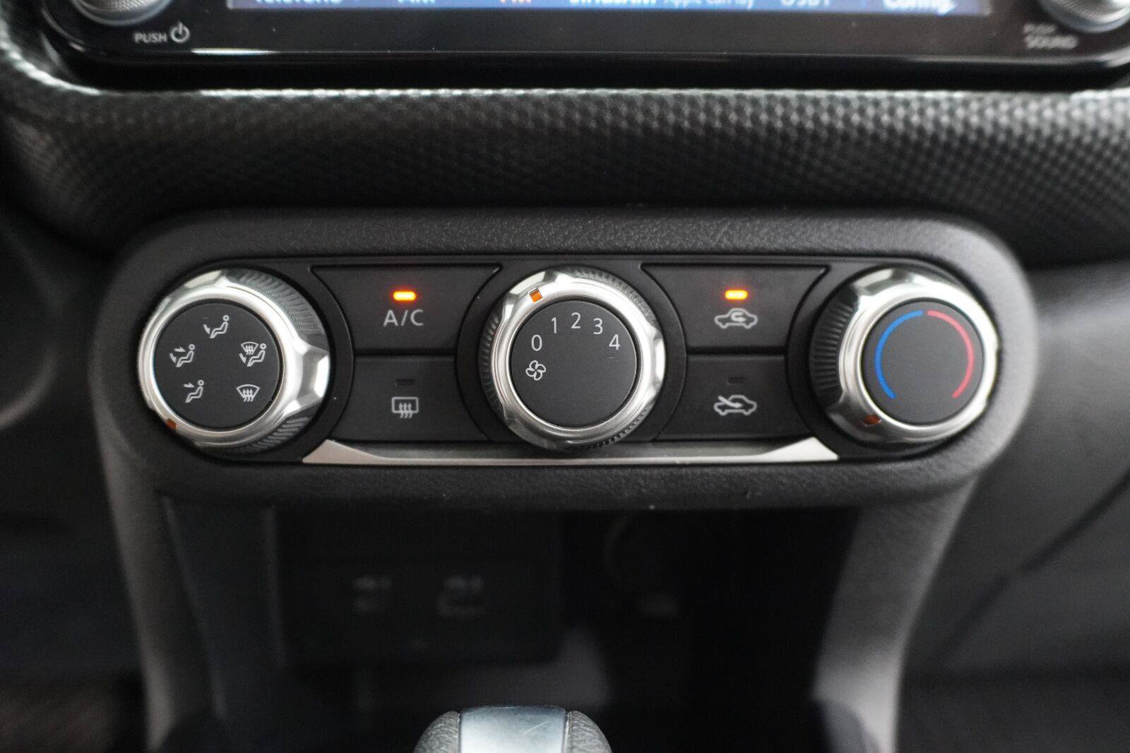 Used 2023 Nissan Kicks SV w/ Exterior Package FWD image 16