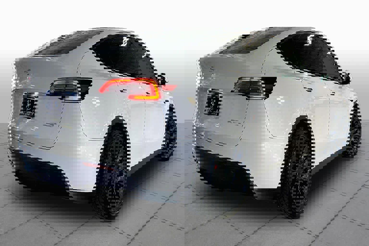 Used 2024 Tesla Model Y Performance image 11