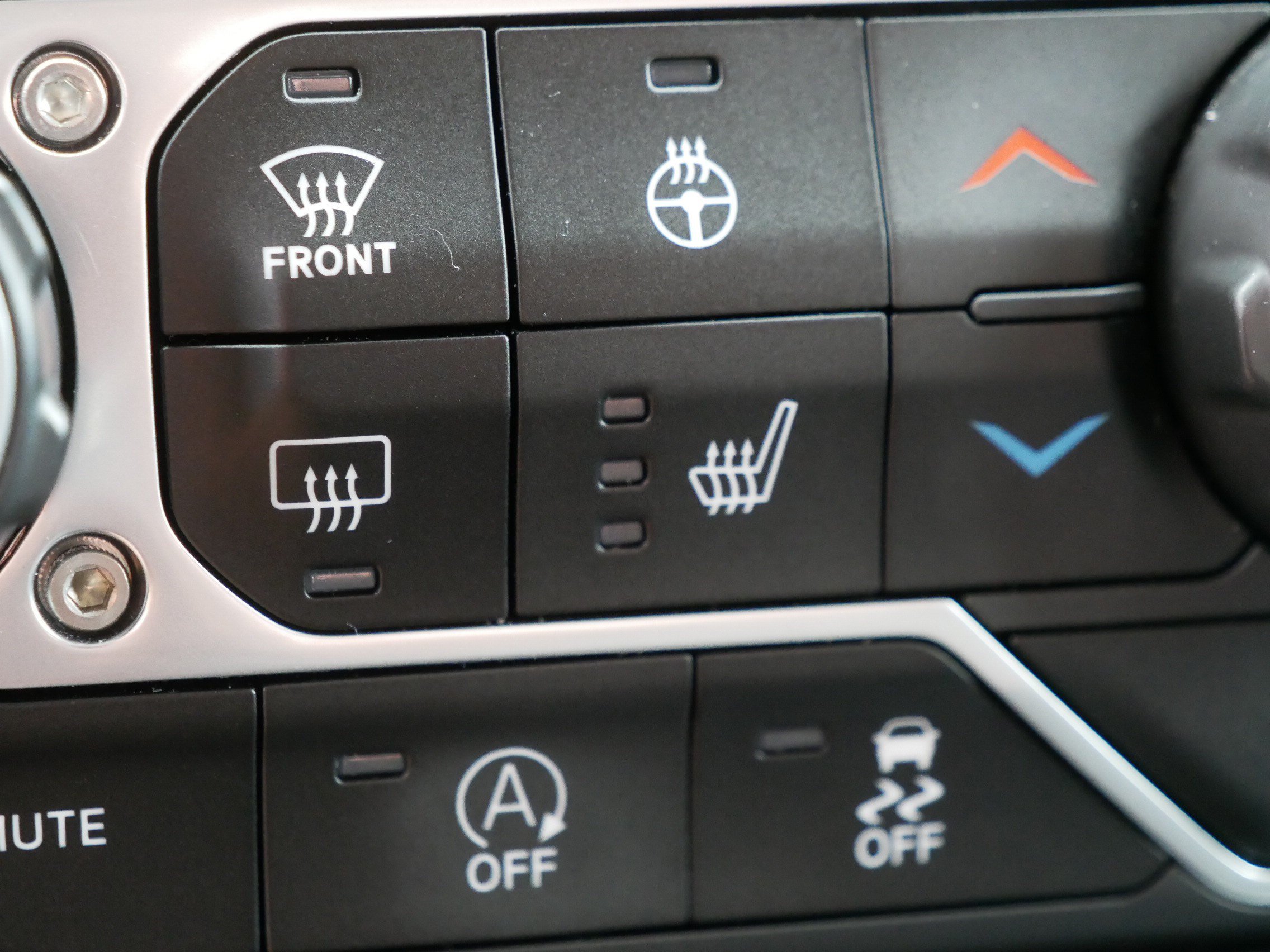 Used 2023 Jeep Wrangler Sport AWD/4WD image 32