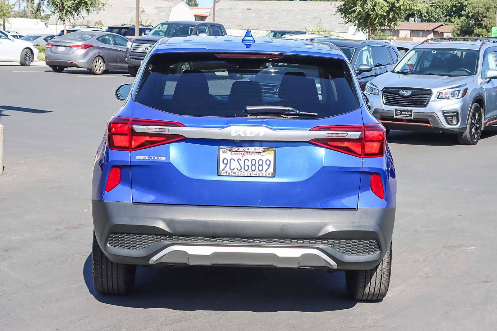 Used 2023 Kia Seltos LX image 3