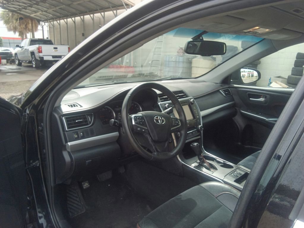 Used 2016 Toyota Camry XSE w/ Moonroof Package FWD image 19