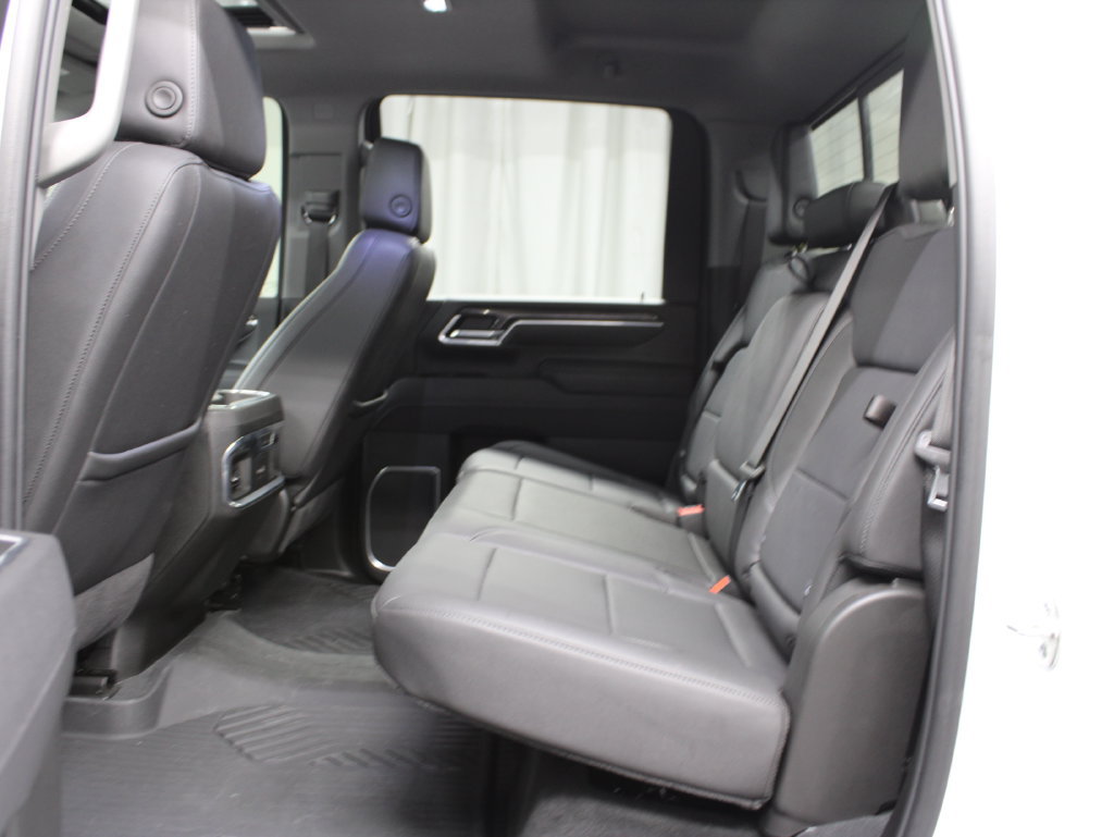 Used 2025 Chevrolet Silverado 2500 LTZ w/ LTZ Premium Package AWD/4WD image 17