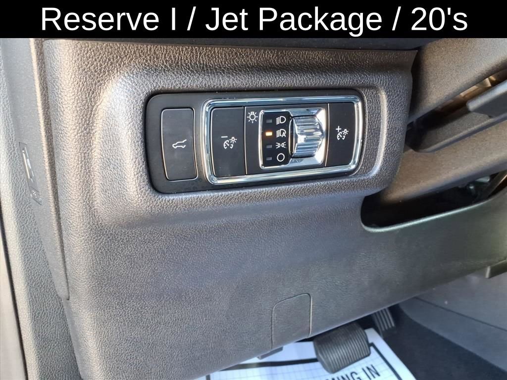 Used 2024 Lincoln Corsair Reserve w/ Jet Appearance Package image 20