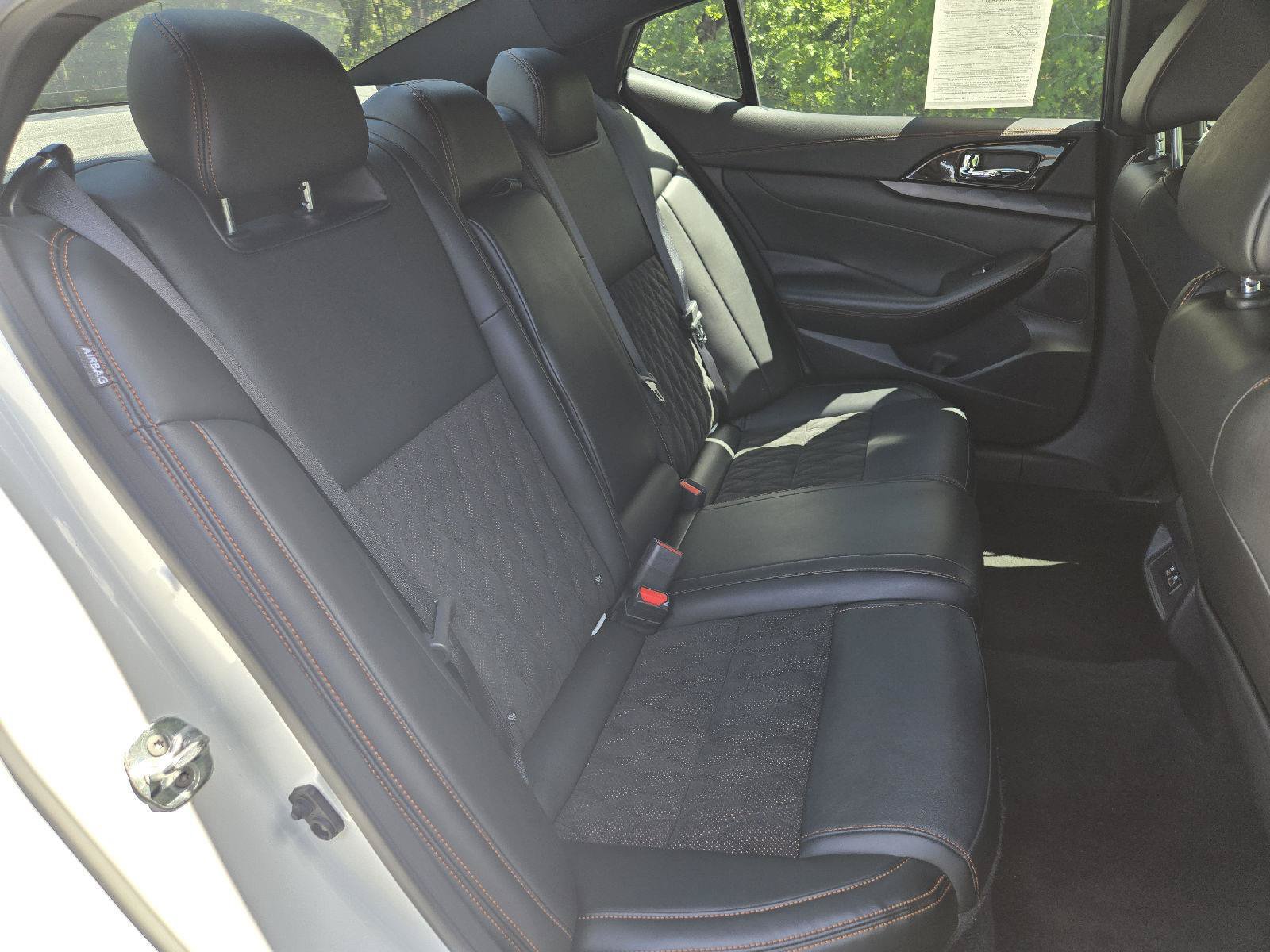 Used 2023 Nissan Maxima SR w/ Sport Mat Group FWD image 28