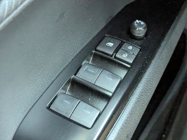 Certified 2025 Toyota Camry SE FWD image 22