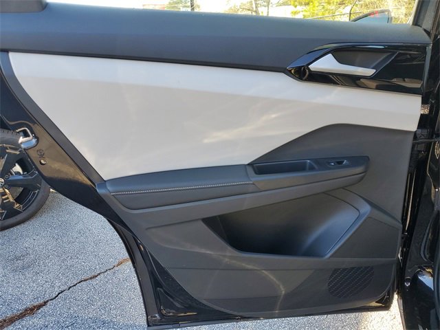 New 2026 Volkswagen Taos S image 13