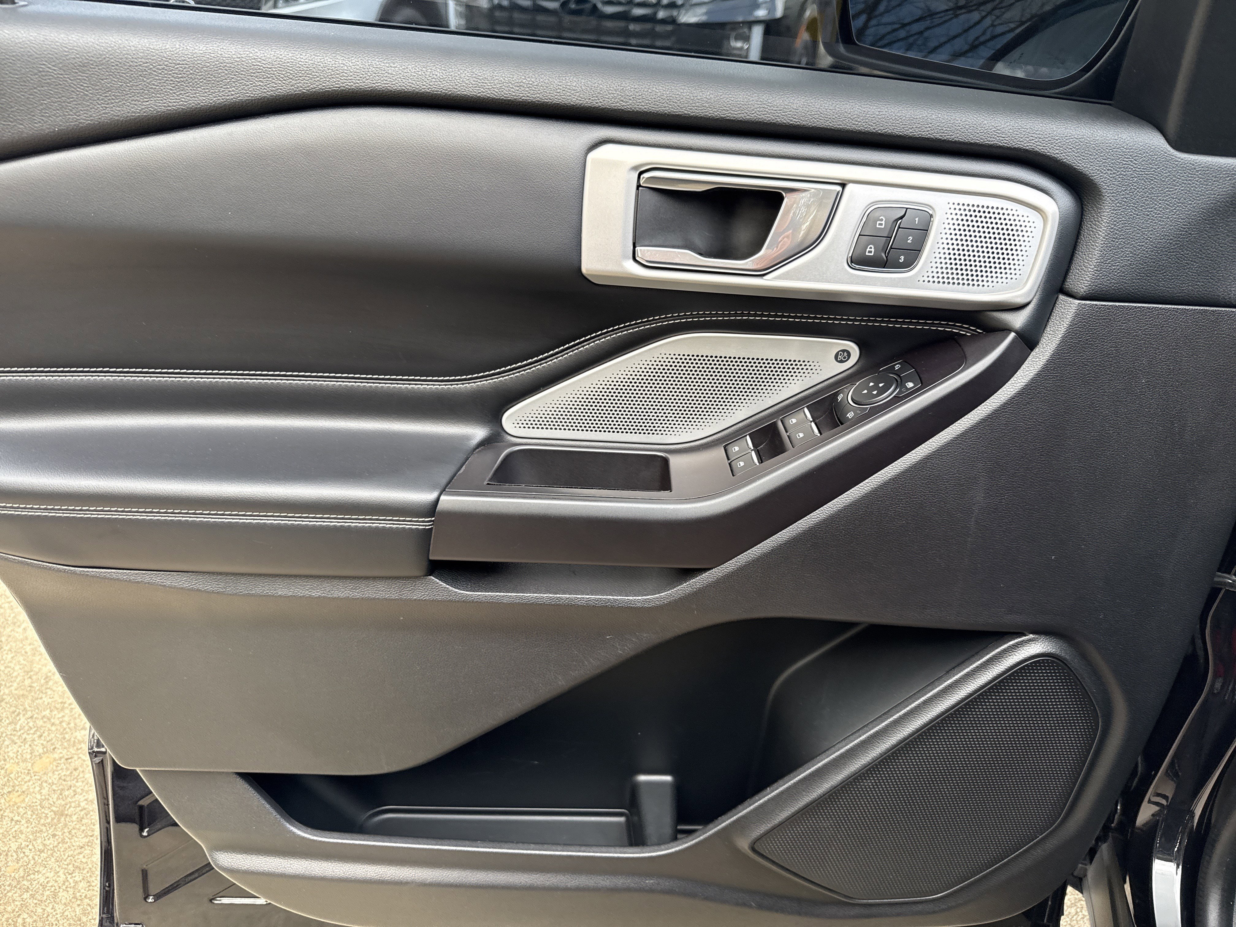 Used 2020 Ford Explorer ST w/ ST Street Pack image 10