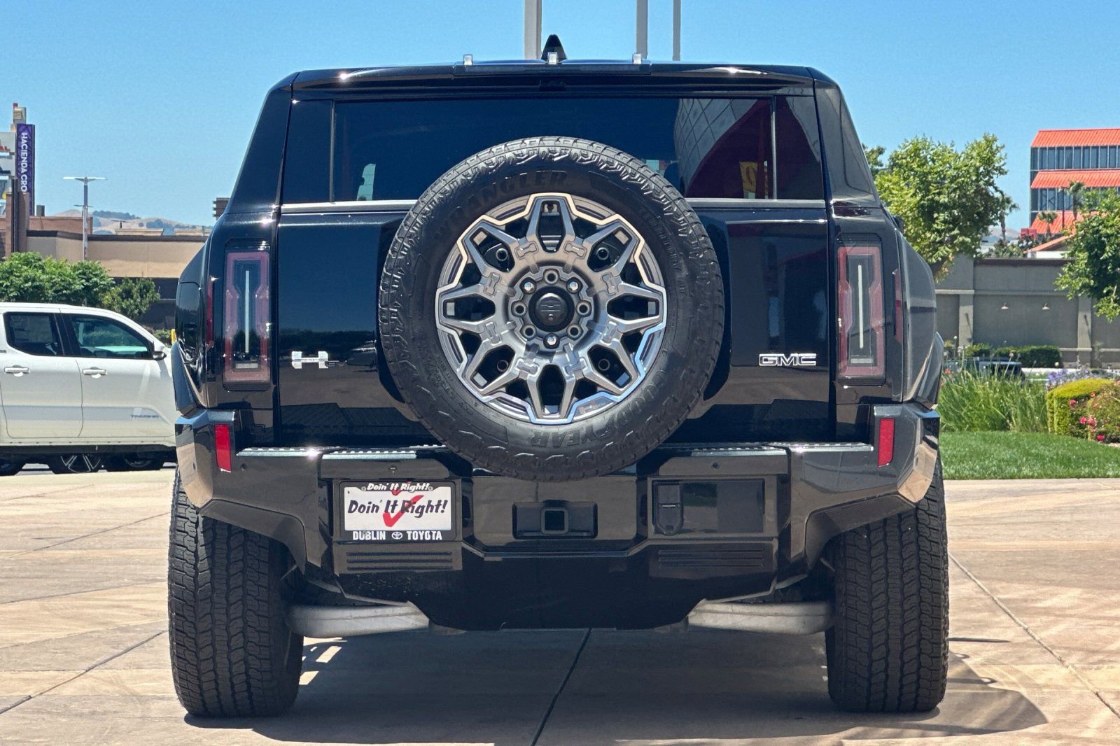 Used 2025 GMC Hummer EV 3X AWD/4WD image 5