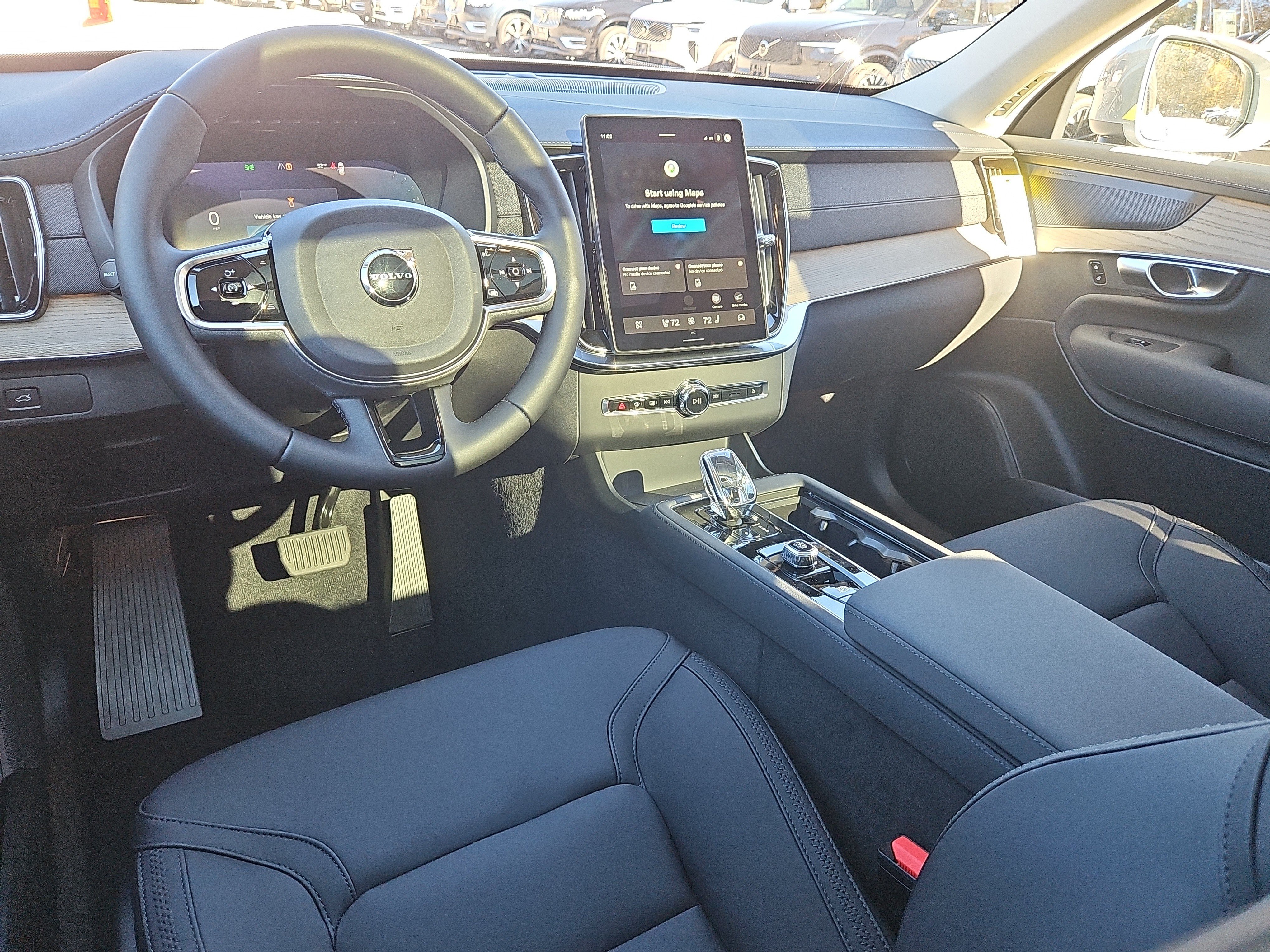 New 2027 Volvo XC90 B5 Plus AWD/4WD image 3