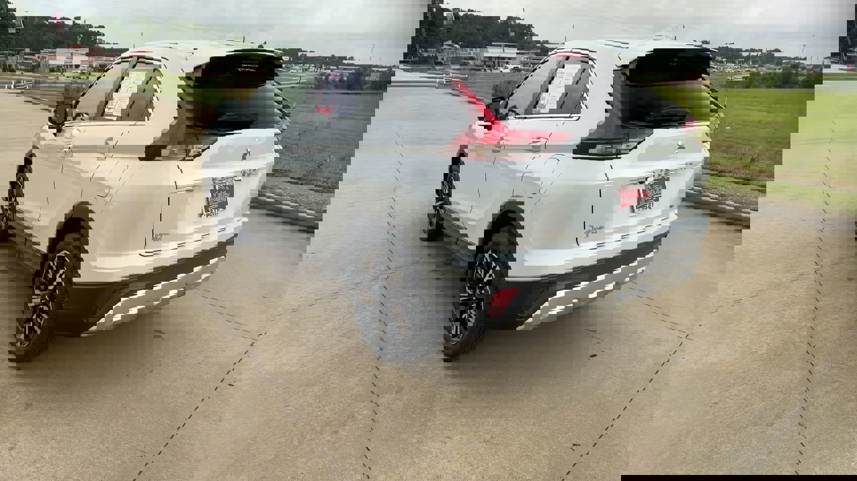 Used 2024 Mitsubishi Eclipse Cross SE image 7