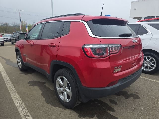 Used 2018 Jeep Compass Latitude w/ Popular Equipment Group AWD/4WD image 9