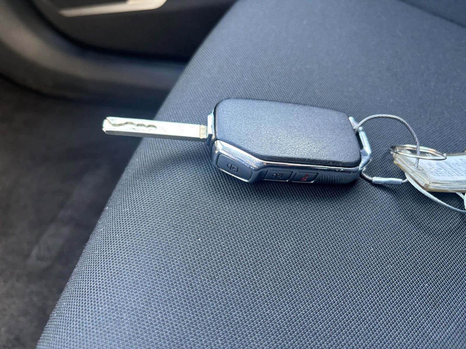 Used 2025 Kia Sportage LX image 21