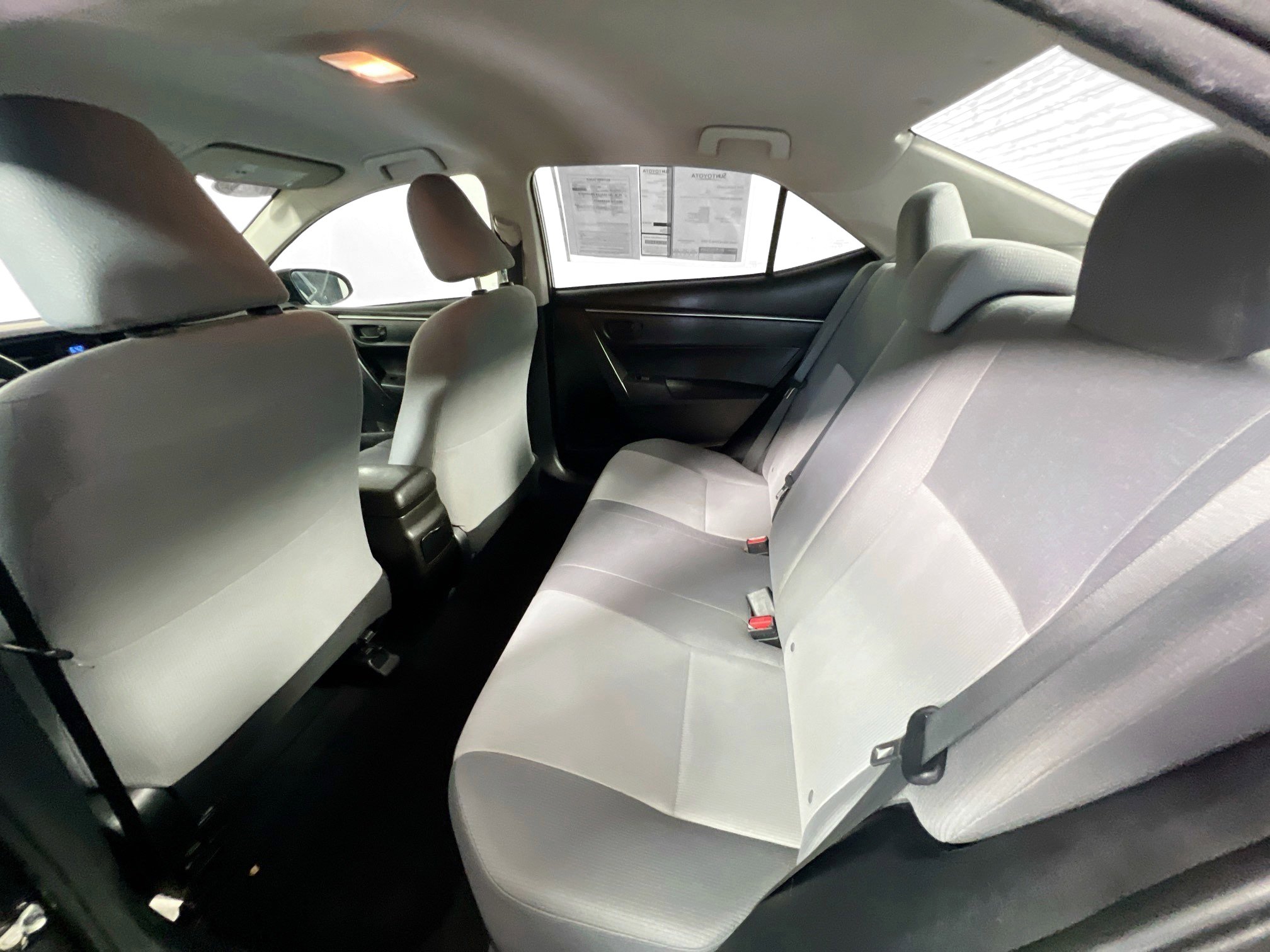 Used 2016 Toyota Corolla L FWD image 28