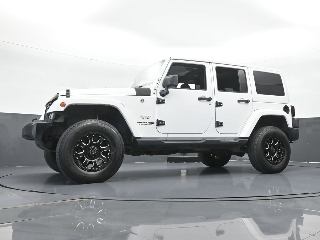 Used 2018 Jeep Wrangler Unlimited Sahara w/ Connectivity Group image 54