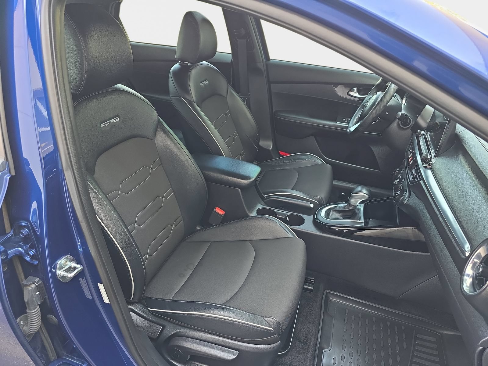 Used 2021 Kia Forte GT-Line FWD image 12