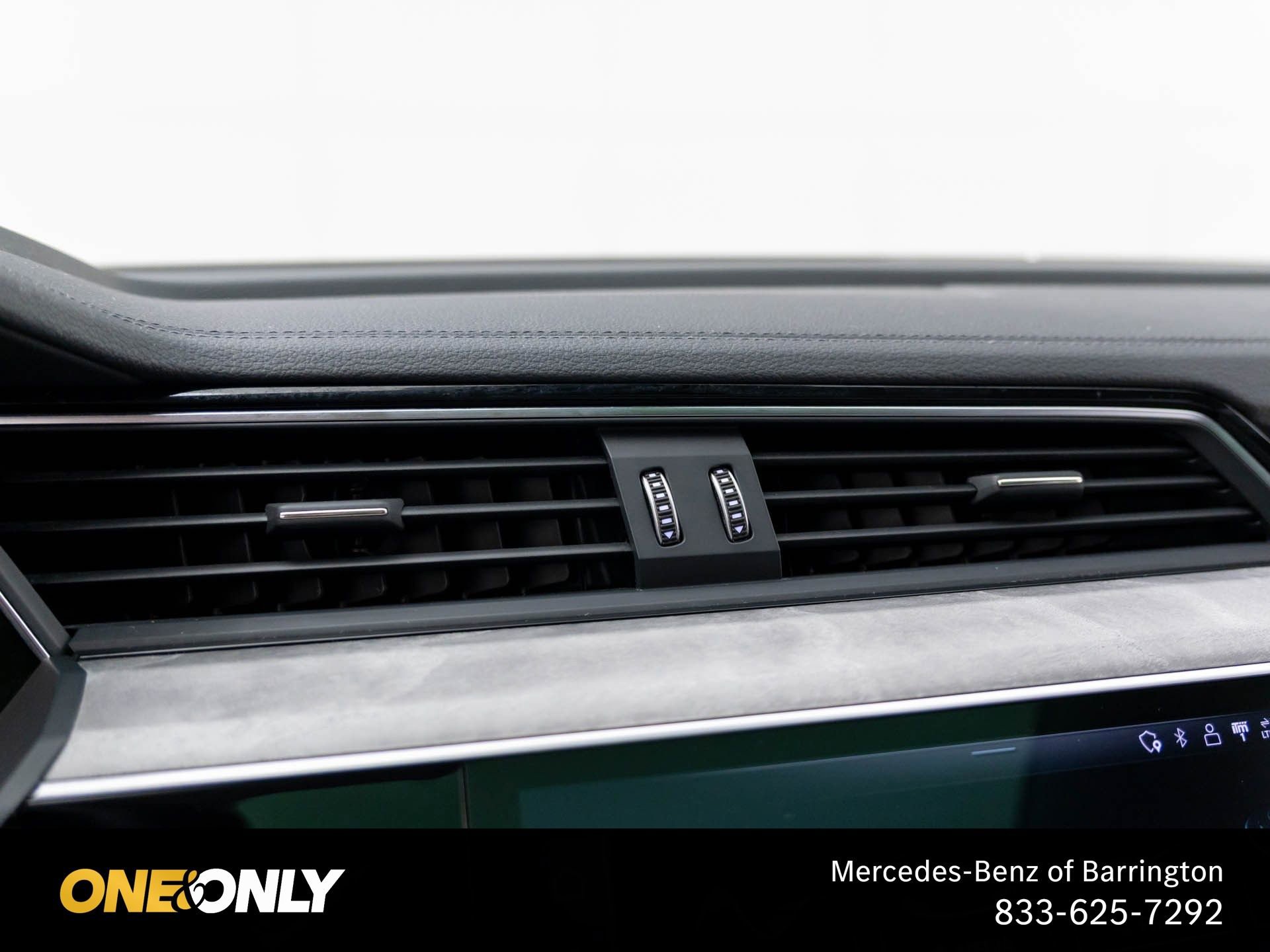 Used 2022 Audi e-tron Premium Plus AWD/4WD image 23