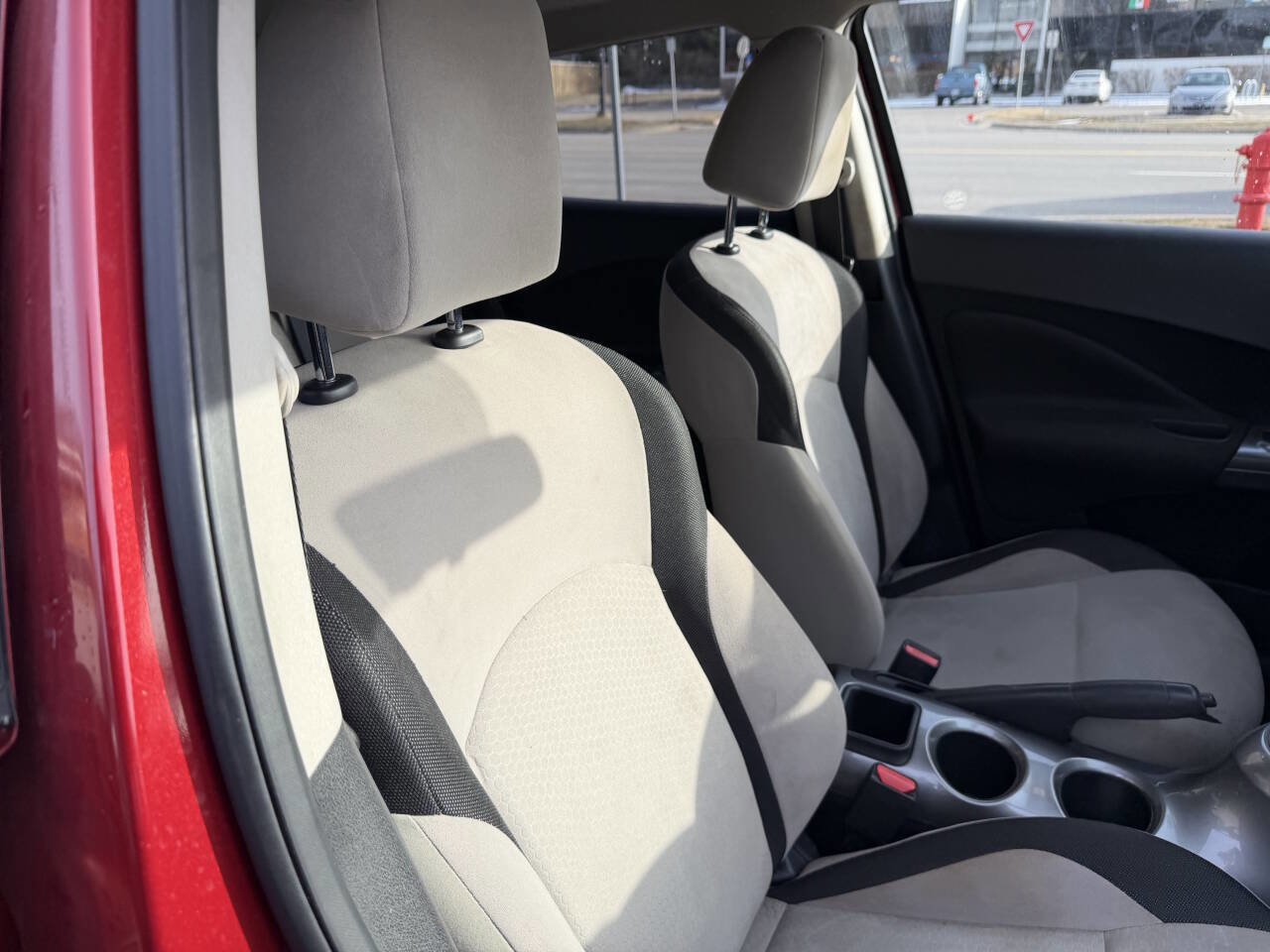 Used 2014 Nissan Juke SV w/ Navigation Package image 24