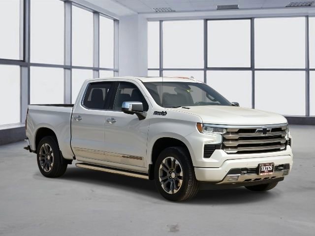Used 2022 Chevrolet Silverado 1500 High Country w/ LPO, Dark Essentials Package image 3