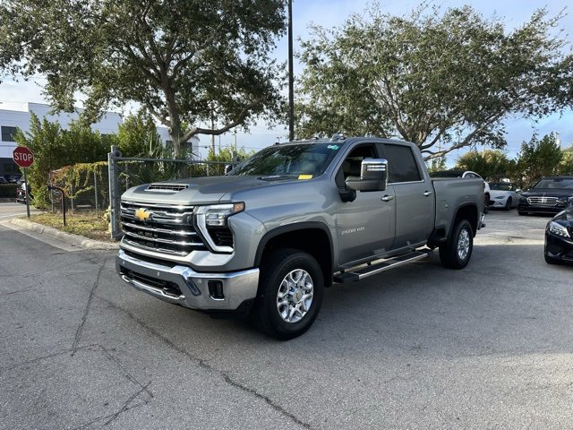 Used 2024 Chevrolet Silverado 2500 LTZ w/ LTZ Convenience Package image 2