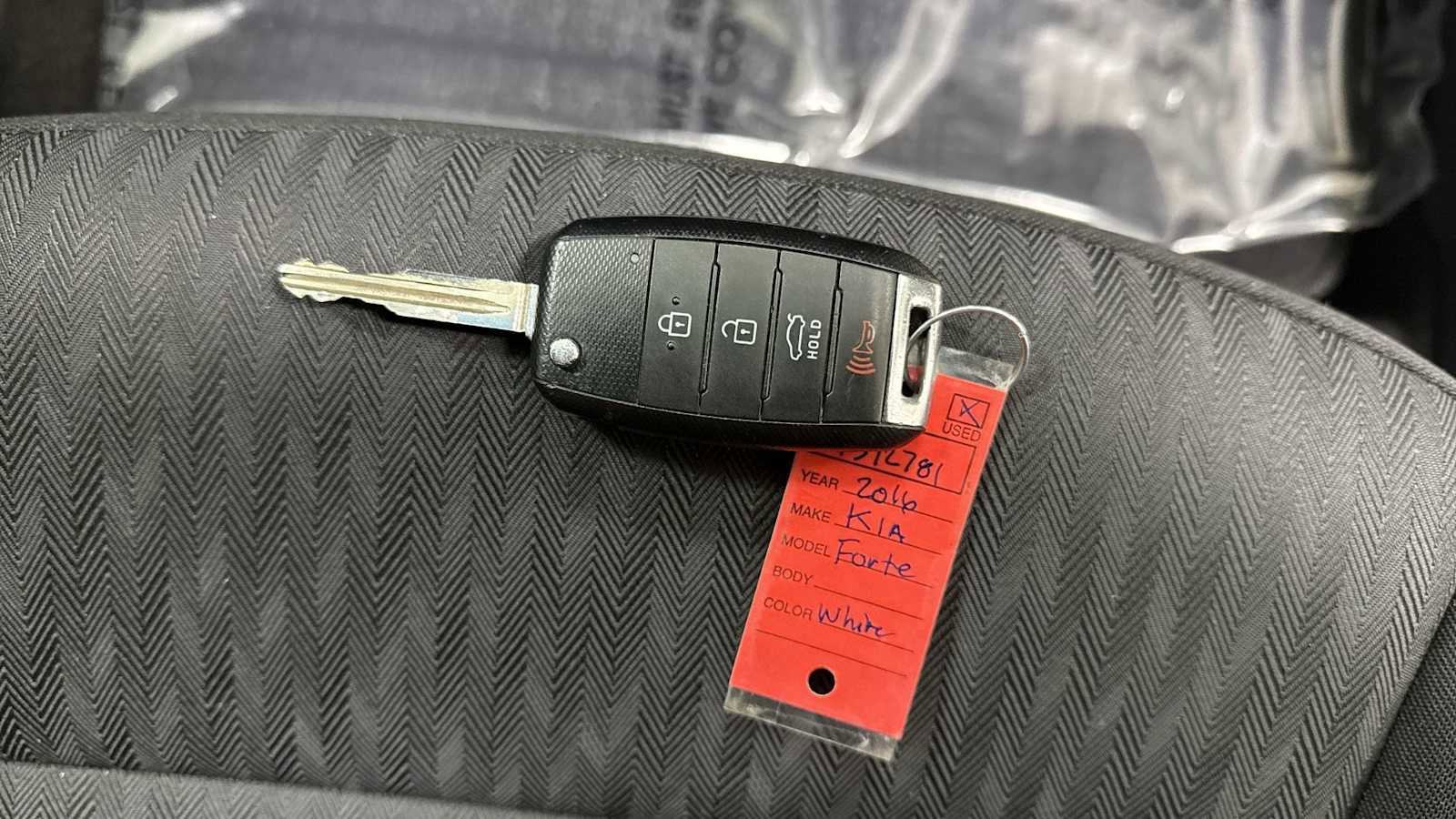 Used 2016 Kia Forte LX image 29