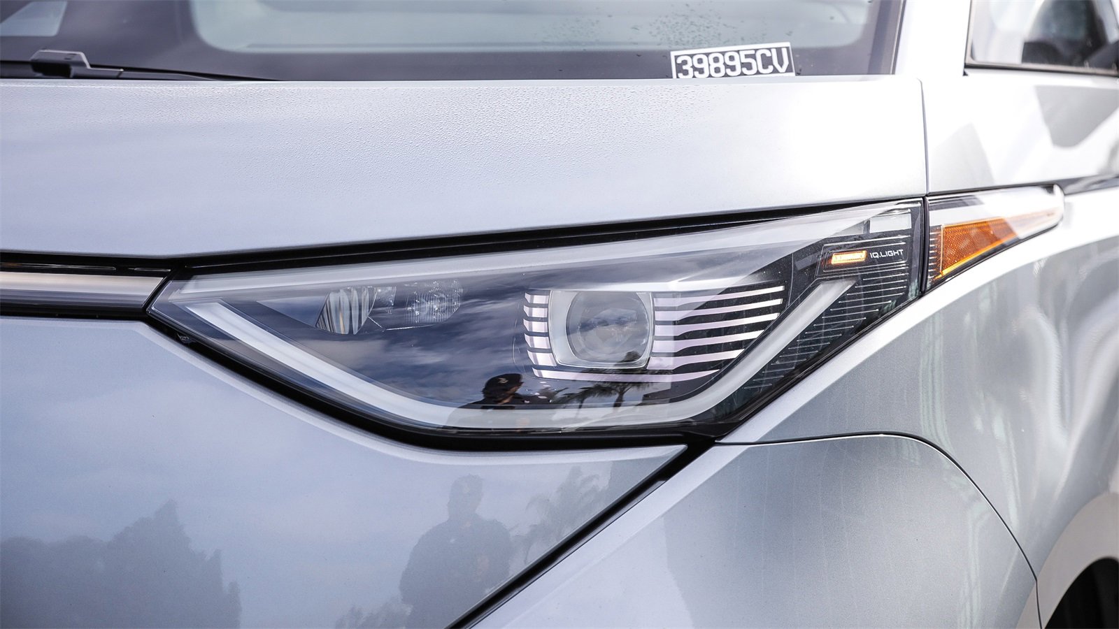 New 2025 Volkswagen ID. Buzz Pro S image 2