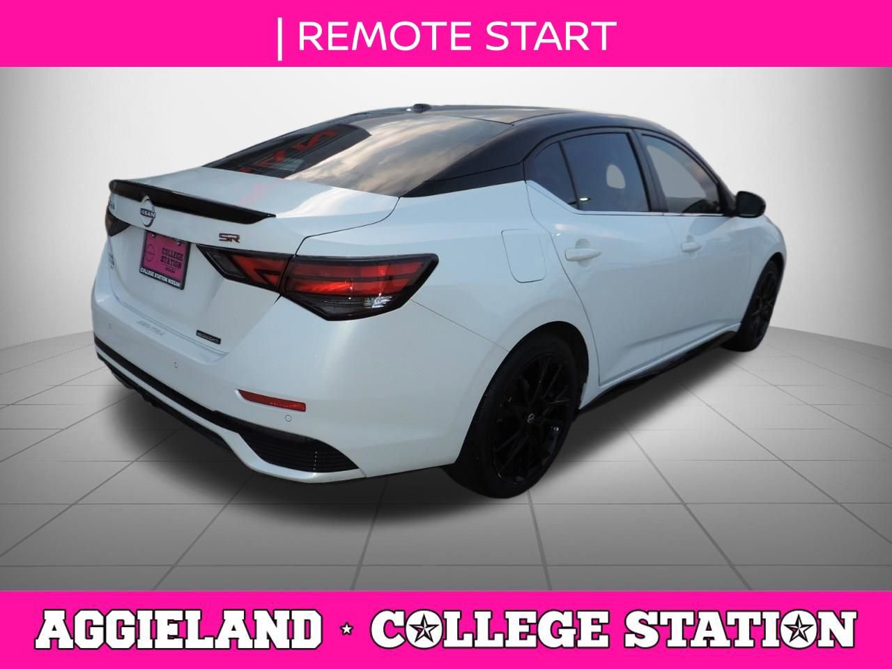 Used 2025 Nissan Sentra SR w/ Midnight Edition image 4