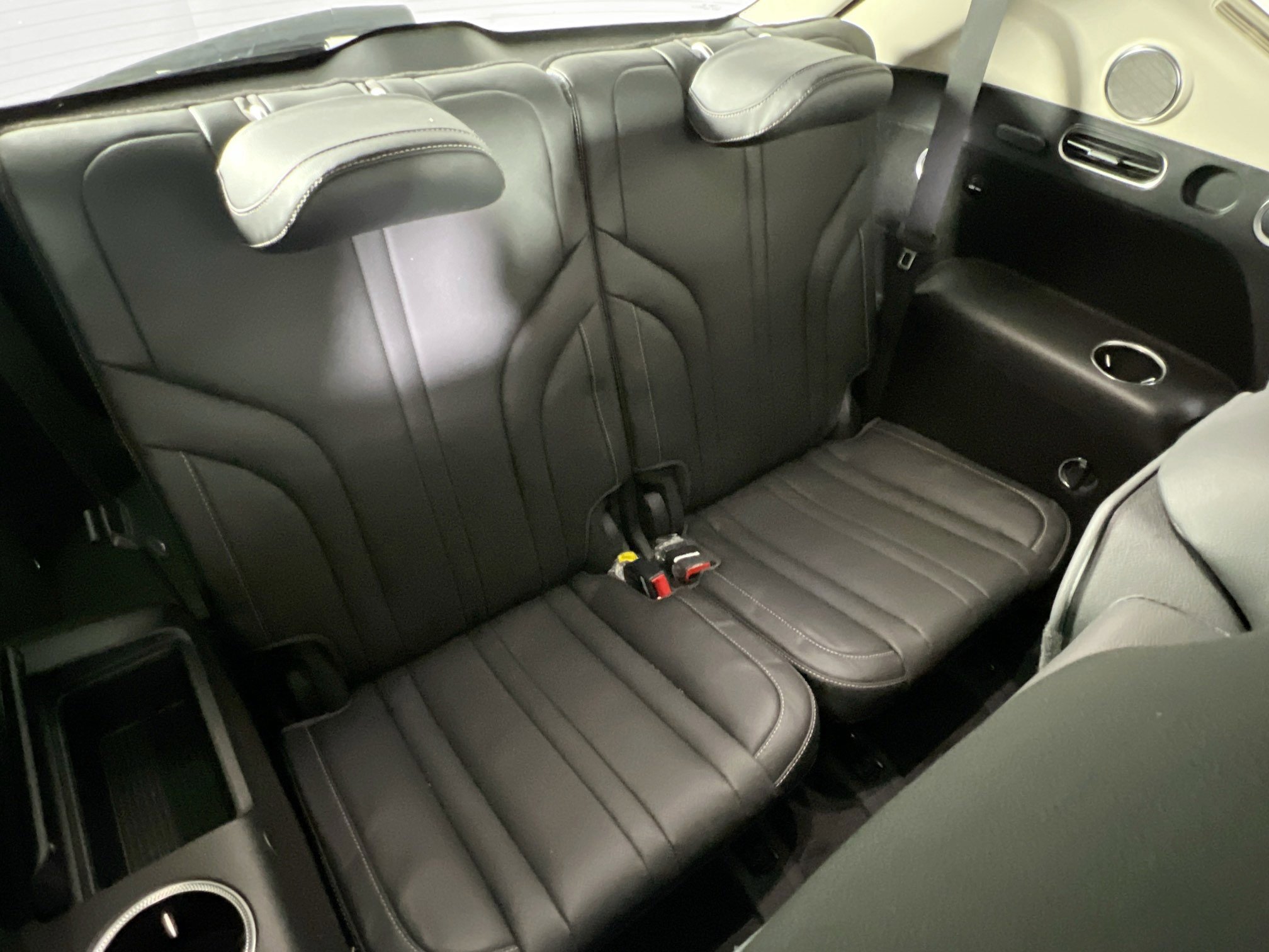 Used 2024 Genesis GV80 3.5T w/ Advanced Package image 27