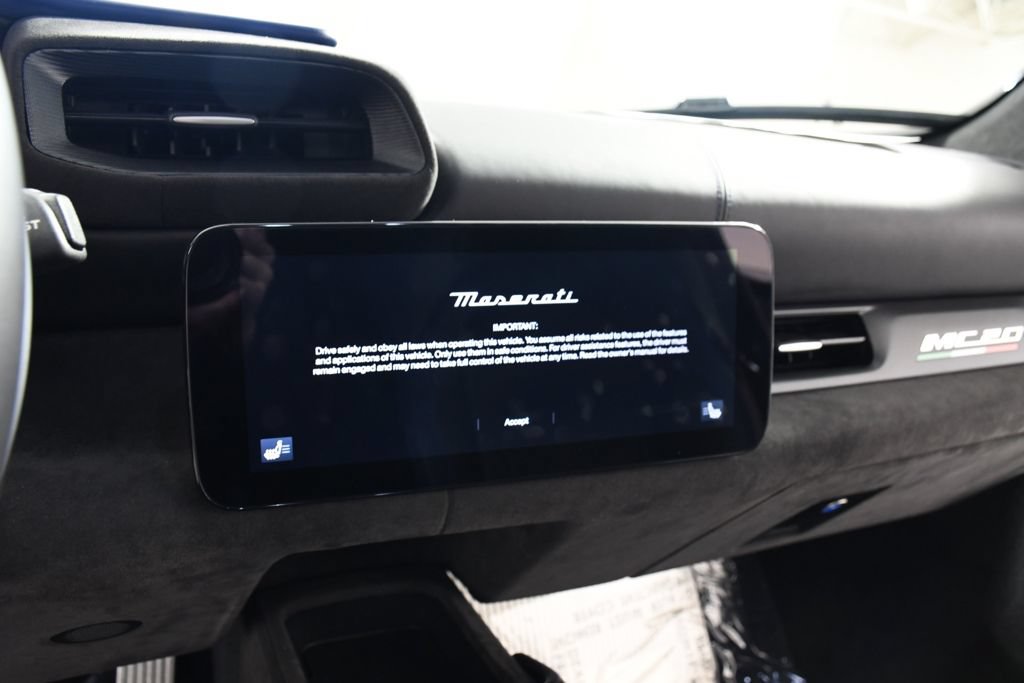 Used 2022 Maserati MC20 Coupe RWD image 37