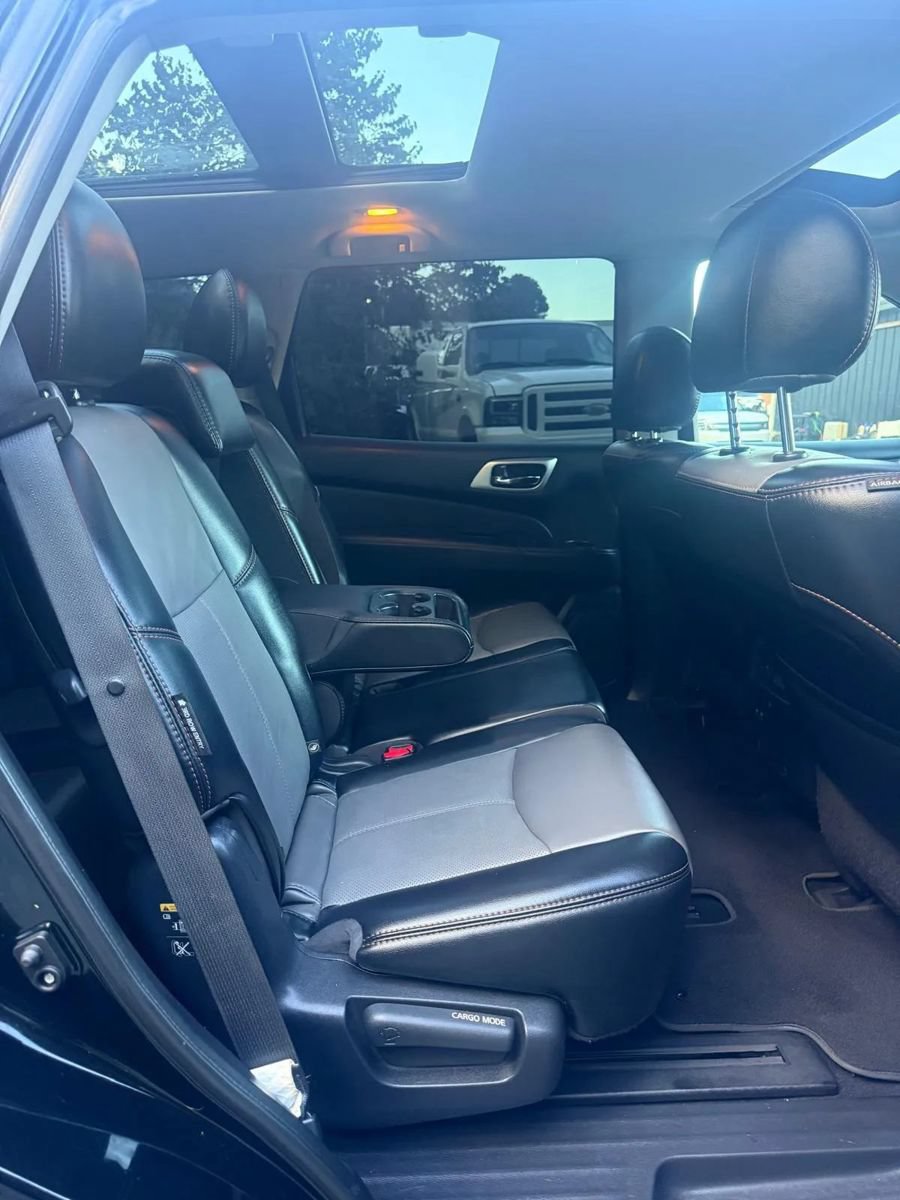 Used 2019 Nissan Pathfinder SL AWD/4WD image 27