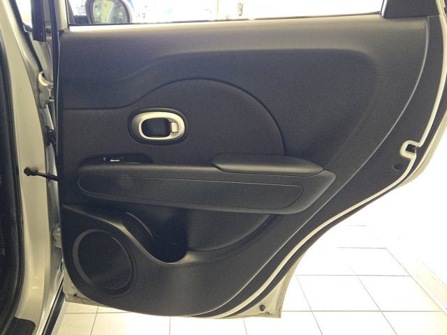 Used 2018 Kia Soul + FWD image 9