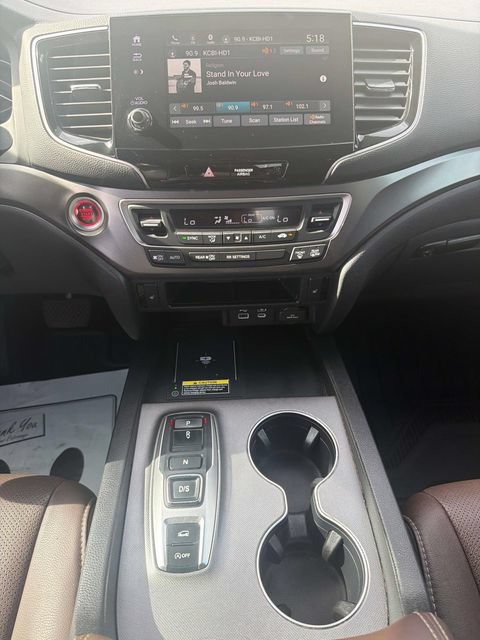 Certified 2025 Honda Passport EX-L image 12