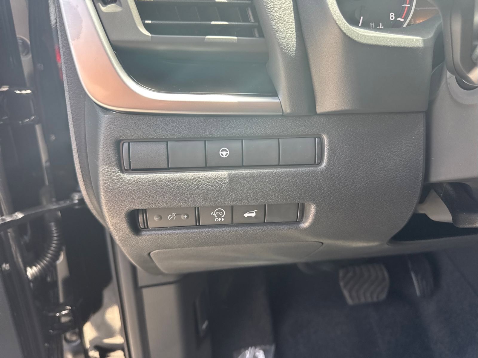 New 2026 Nissan Rogue SV w/ Rock Creek Premium Package AWD/4WD image 18