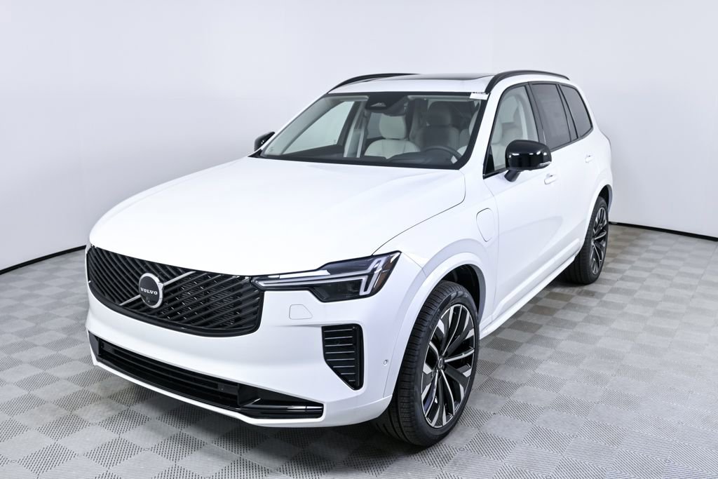 New 2026 Volvo XC90 T8 Ultra w/ Protection Package Premier image 1