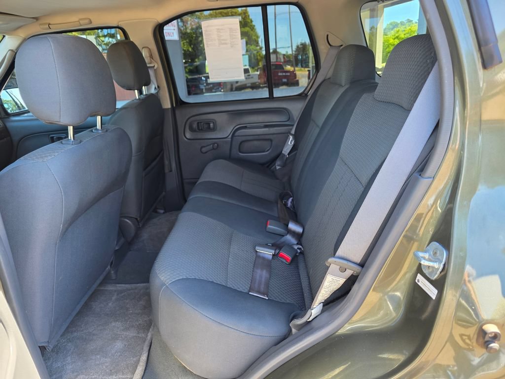Used 2004 Nissan Xterra XE w/ (Tow) Tow Pkg AWD/4WD image 11