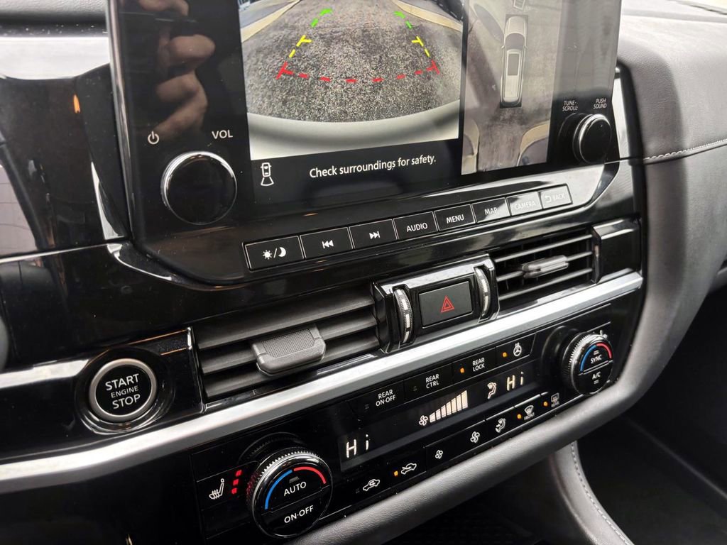 Used 2022 Nissan Pathfinder SL image 21