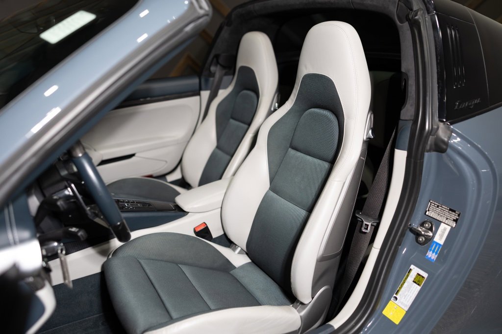 Used 2018 Porsche 911 Targa 4 GTS image 5