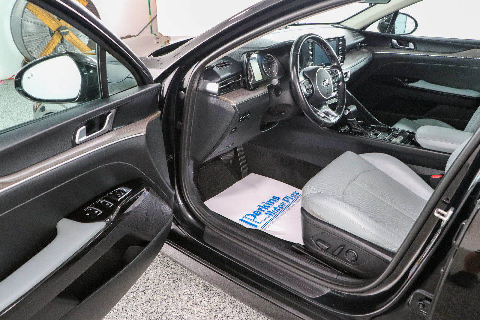 Used 2021 Kia K5 EX FWD image 3