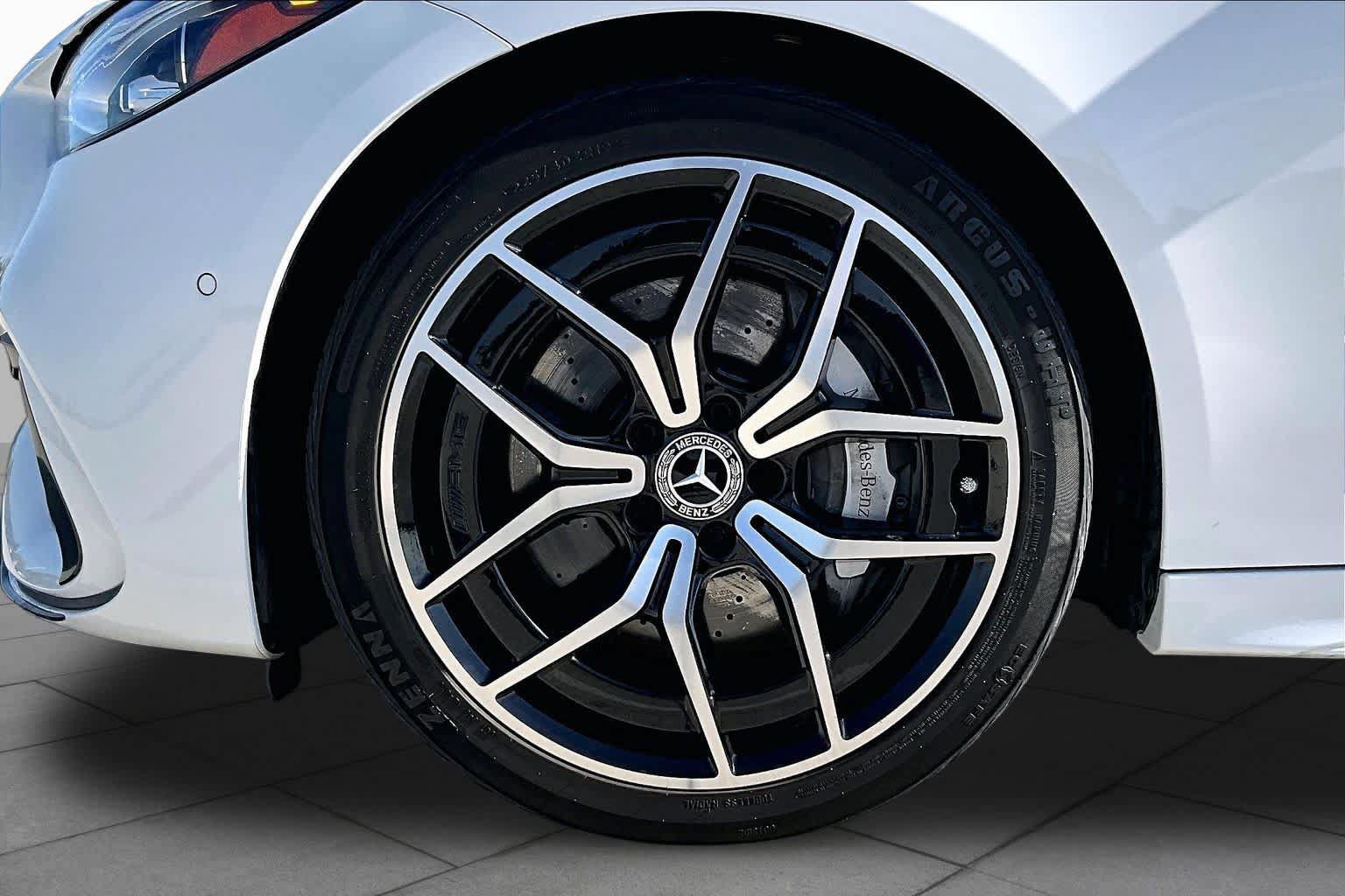 Used 2023 Mercedes-Benz C 300 Sedan image 11