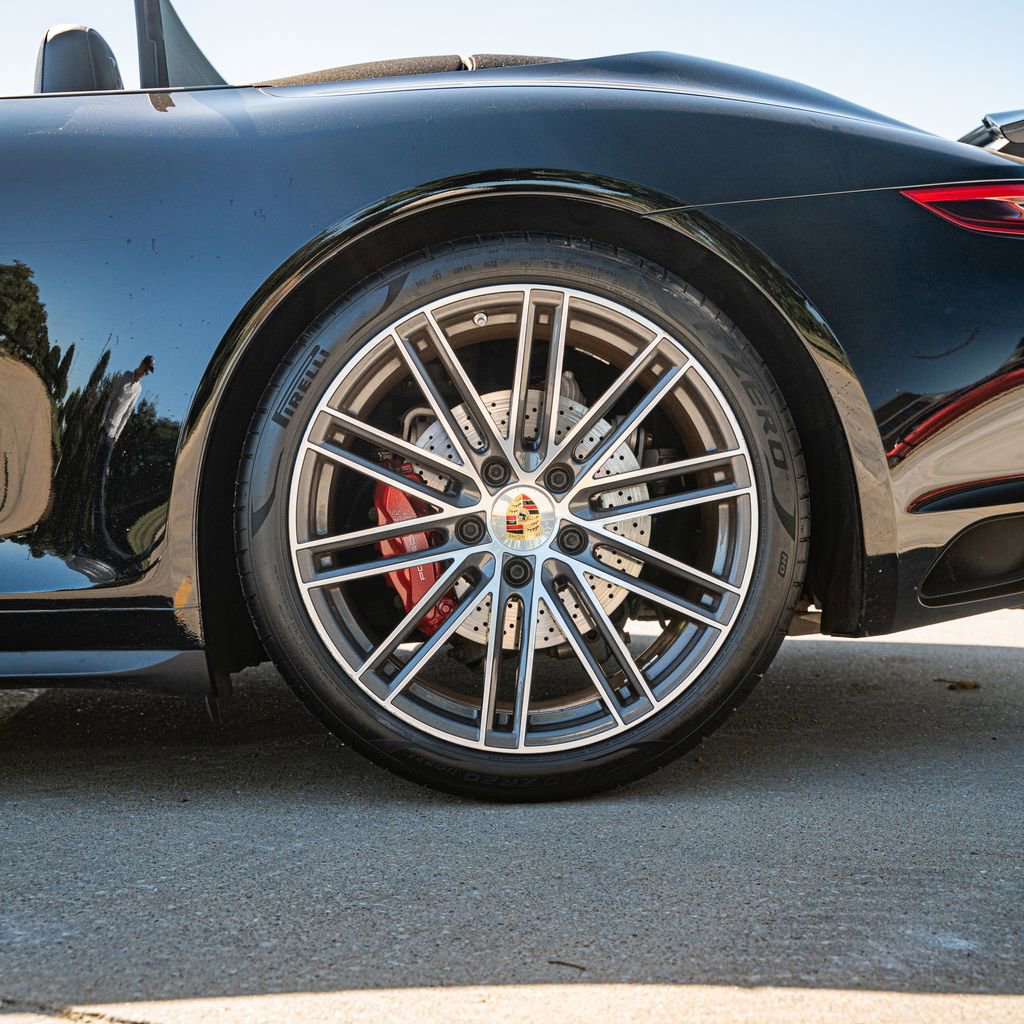 Used 2018 Porsche 911 Carrera 4S image 14