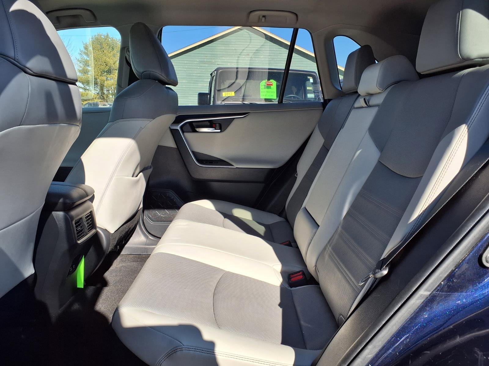 Used 2019 Toyota RAV4 Limited image 7