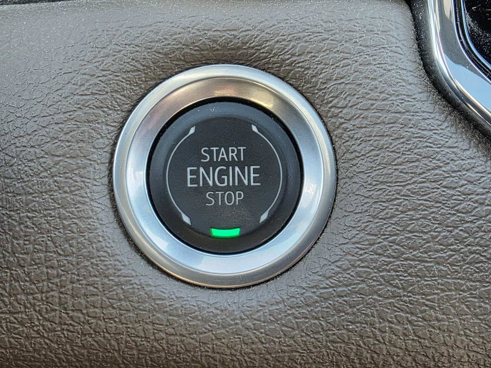 Used 2024 GMC Canyon Denali AWD/4WD image 33