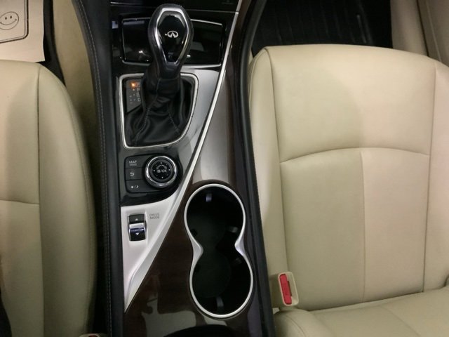 Used 2019 INFINITI Q50 Luxe w/ Essential Package (3.0T Luxe) image 12