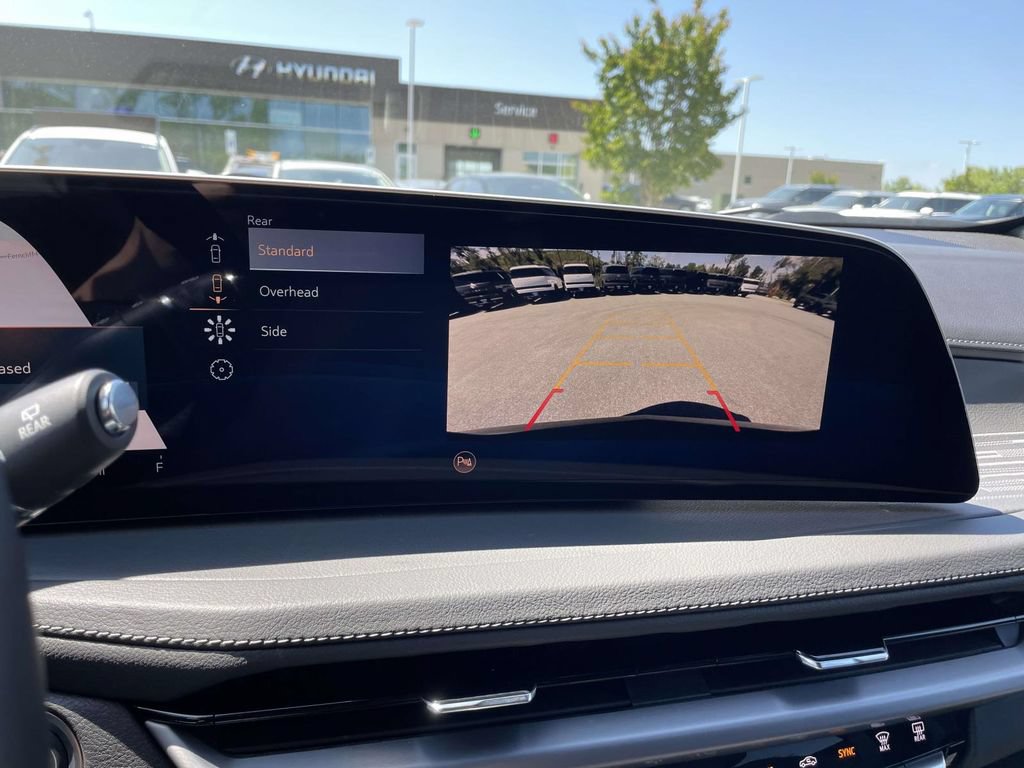 Used 2025 Cadillac XT4 Premium Luxury AWD/4WD image 19
