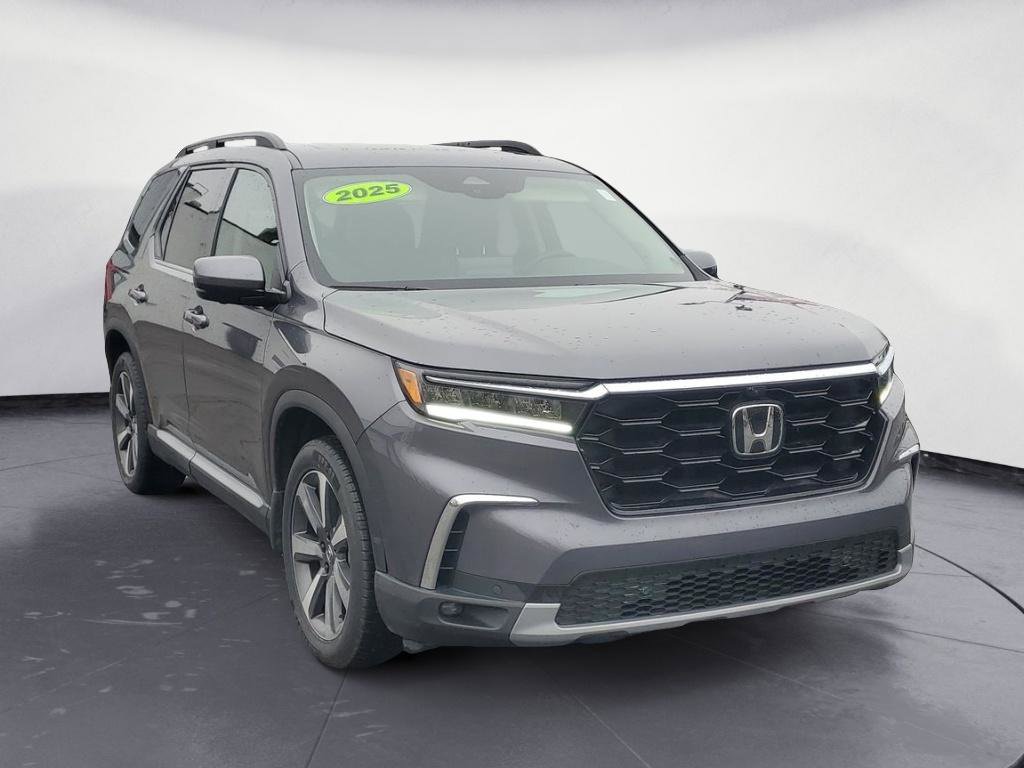 Certified 2025 Honda Pilot Elite image 2