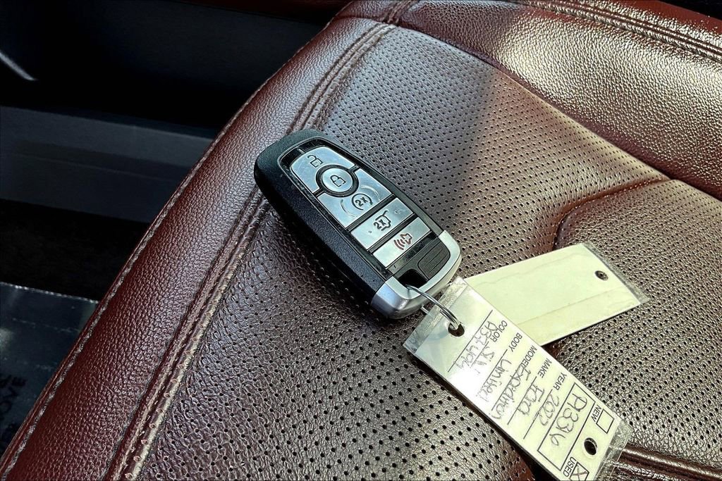 Used 2022 Ford Expedition Limited AWD/4WD image 37