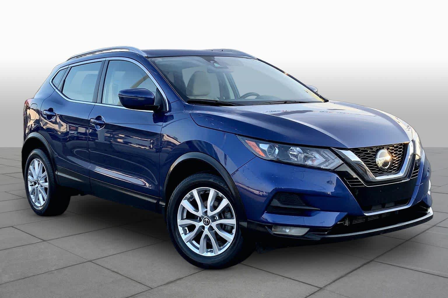 Used 2022 Nissan Rogue Sport SV FWD image 3