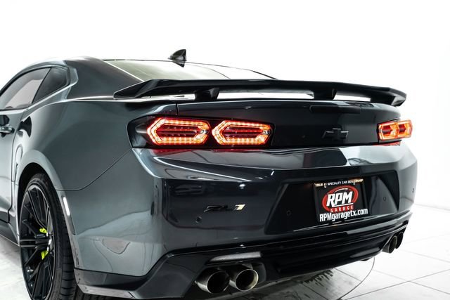 Used 2017 Chevrolet Camaro ZL1 image 12