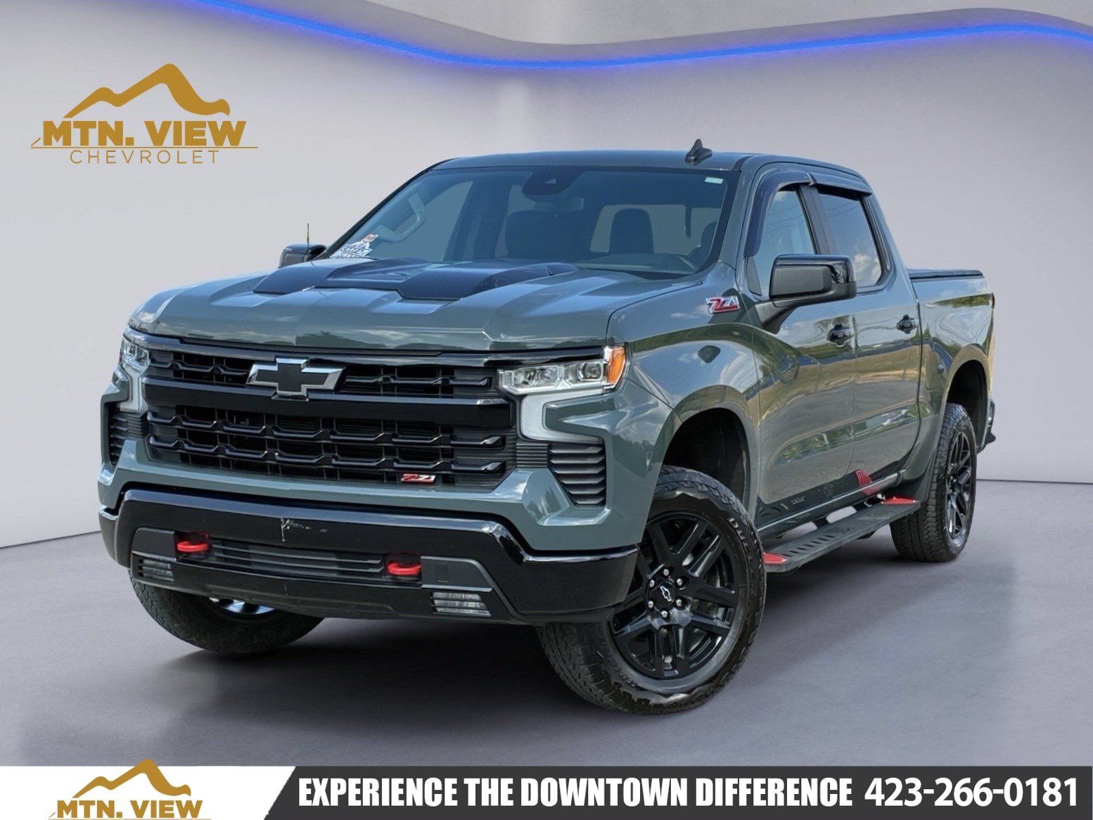 Used 2025 Chevrolet Silverado 1500 LT Trail Boss w/ Convenience Package II AWD/4WD image 1