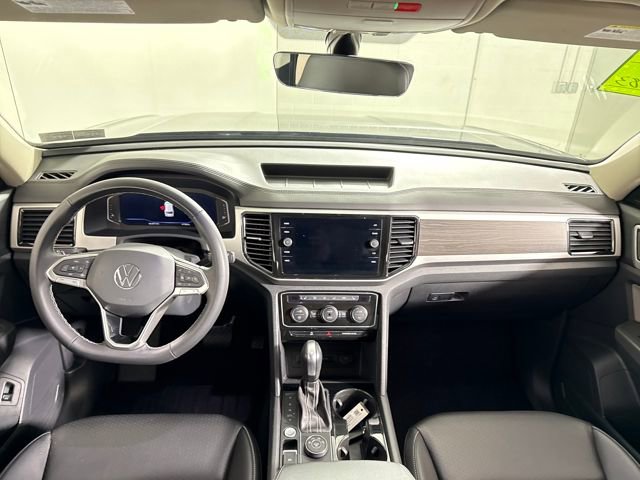 Used 2023 Volkswagen Atlas SE w/ Black Wheel Package image 23
